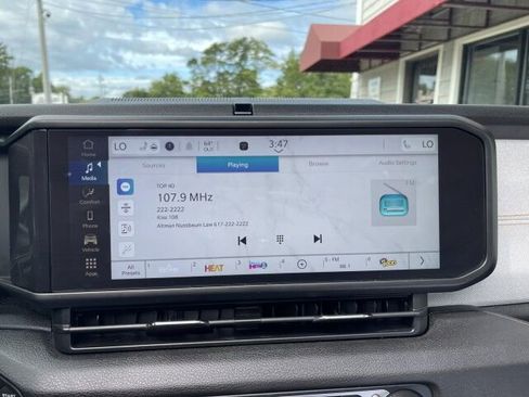 Used 2024 Jeep Wrangler Willys image 21