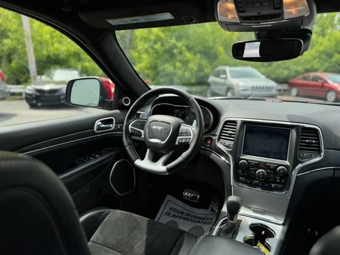 Used 2018 Jeep Grand Cherokee SRT AWD/4WD image 22