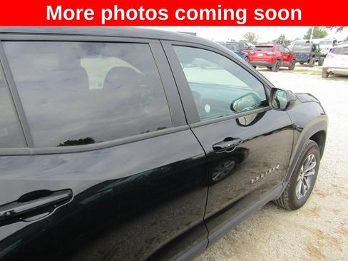 Used 2026 Chevrolet Equinox LT AWD/4WD image 6