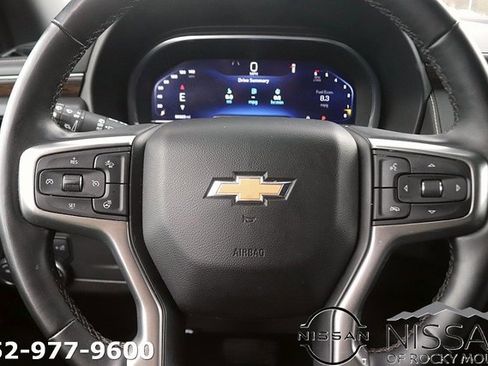 Used 2023 Chevrolet Suburban Premier image 20