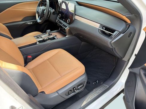 Used 2024 Lexus RX 350 Premium Plus w/ Convenience Package image 31