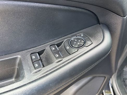 Used 2021 Ford Edge SEL w/ Convenience Package image 19