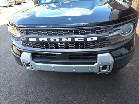 Used 2025 Ford Bronco Sport Badlands AWD/4WD image 2