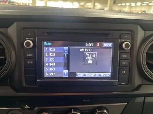 Certified 2019 Toyota Tacoma SR w/ SR Convenience Package image 16