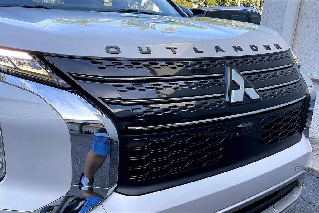 Used 2022 Mitsubishi Outlander SE FWD image 25