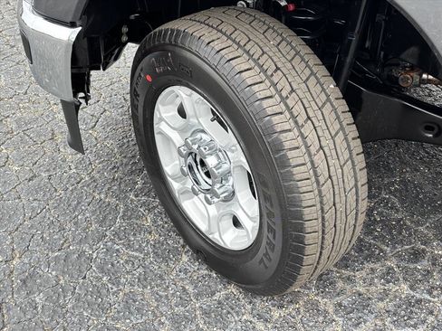 New 2026 Ford F250 XLT w/ XLT Premium Package image 22