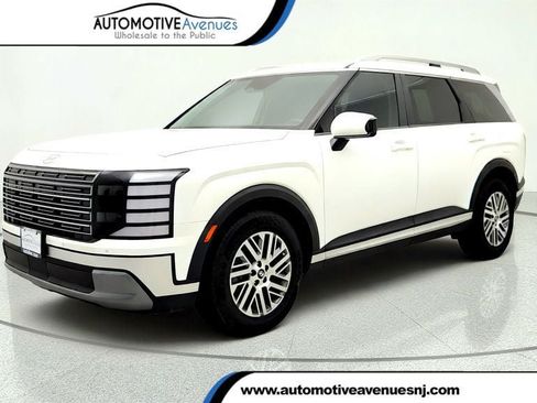 Used 2026 Hyundai Palisade SEL FWD image 1