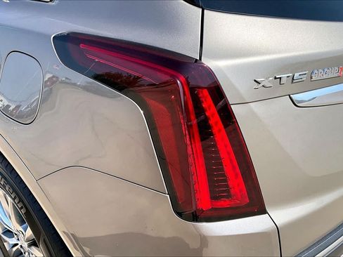 Used 2023 Cadillac XT5 Premium Luxury FWD image 55