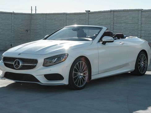 Used 2017 Mercedes-Benz S 550 Cabriolet image 4