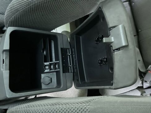 Used 2017 Nissan Frontier SV image 24