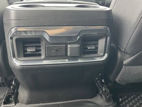 Used 2022 GMC Sierra 2500 AT4 image 21