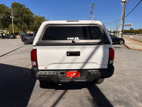 Used 2020 Toyota Tacoma SR RWD image 4