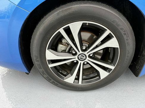 Used 2022 Nissan Sentra SV w/ All-Weather Package image 2