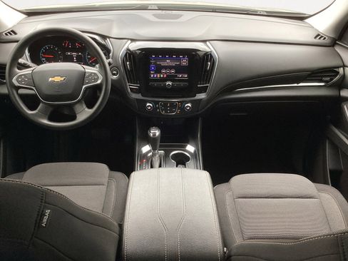 Used 2020 Chevrolet Traverse LS image 4