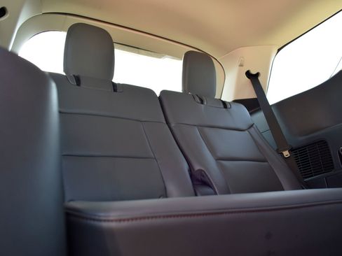 New 2026 Ford Explorer Active w/ Active Comfort Package image 23