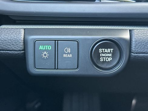 Certified 2025 Porsche Panamera 4 AWD/4WD image 30