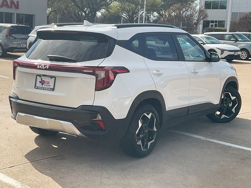 Used 2025 Kia Seltos S image 5