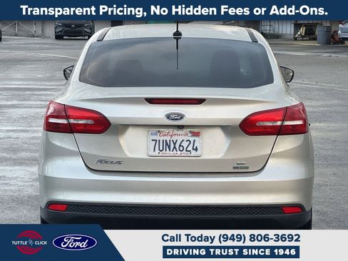 Used 2017 Ford Focus SE image 5