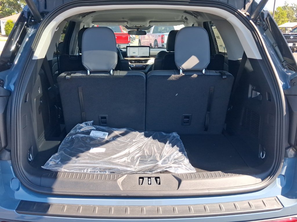 New 2026 Ford Explorer Active w/ Active Comfort Package AWD/4WD image 26