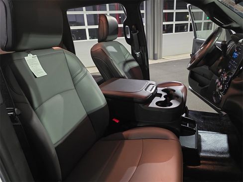 New 2026 RAM 2500 Tradesman w/ Chrome Appearance Group image 10