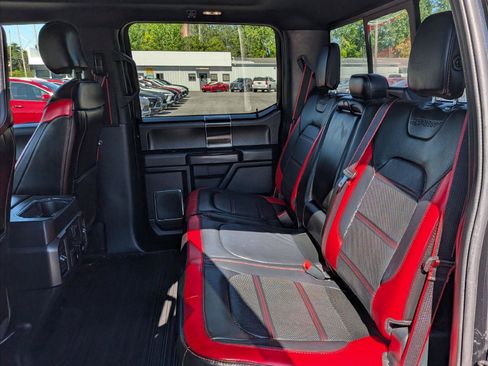 Used 2019 Ford F150 Lariat w/ Equipment Group 502A Luxury AWD/4WD image 21