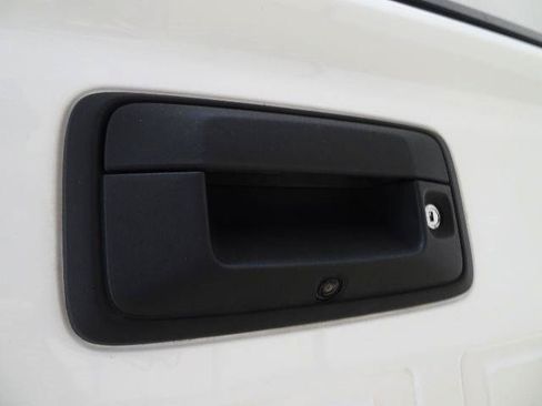 Used 2022 Chevrolet Colorado W/T w/ WT Convenience Package RWD image 13