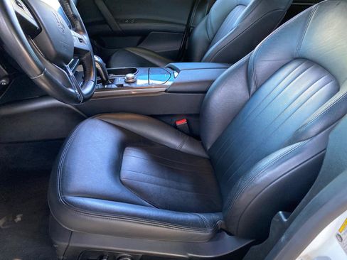 Used 2019 Maserati Ghibli RWD image 27