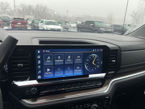 Used 2025 Chevrolet Silverado 1500 LT image 10