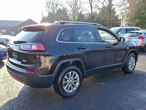 Used 2019 Jeep Cherokee Latitude w/ Cold Weather Group image 4