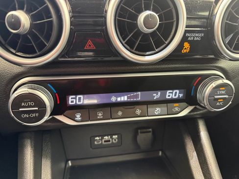 Used 2021 Nissan Sentra SV FWD image 44