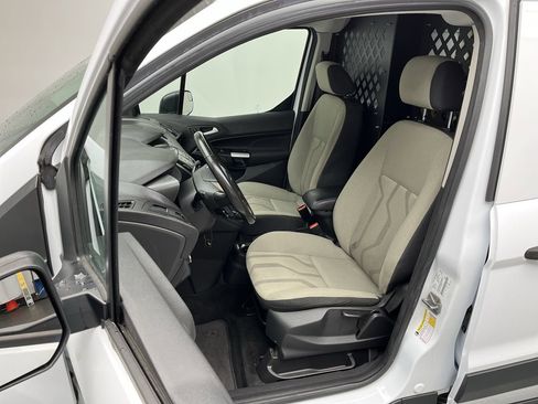 Used 2017 Ford Transit Connect XLT image 9