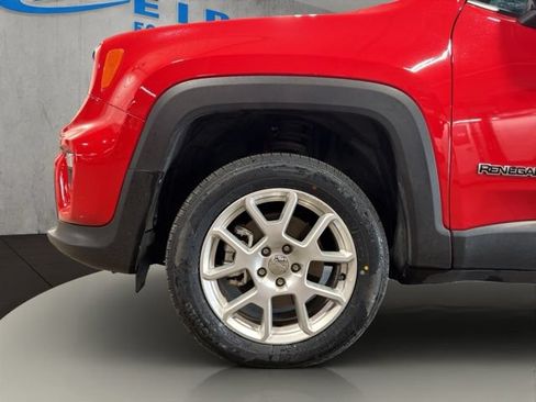 Used 2023 Jeep Renegade Latitude w/ Premium Group AWD/4WD image 15