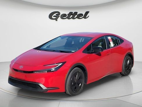 New 2026 Toyota Prius LE image 2