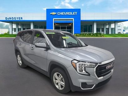 Used 2024 GMC Terrain SLE