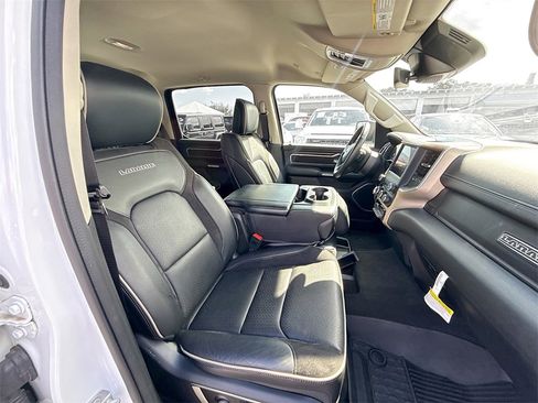 Used 2022 RAM 1500 Laramie image 32