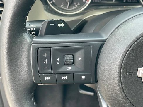 Certified 2024 Nissan Rogue SV w/ SV Premium Package AWD/4WD image 20