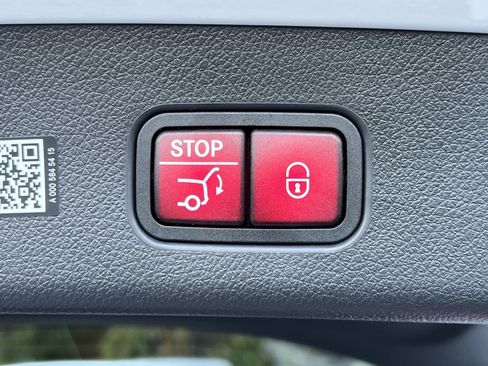 New 2026 Mercedes-Benz GLC 300 4MATIC image 25