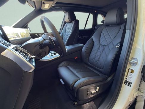 New 2026 BMW X5 xDrive40i w/ Parking Assistance Package image 10