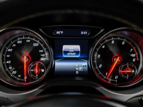 Used 2019 Mercedes-Benz CLA 250 image 26