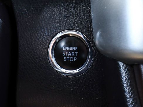 Used 2017 Toyota Highlander Limited image 14