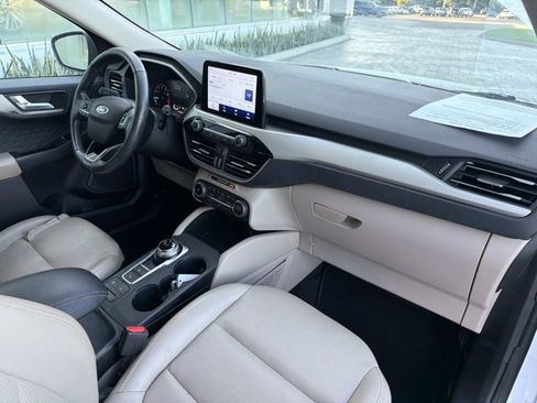 Used 2020 Ford Escape SEL FWD image 18
