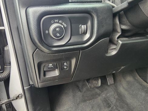 Used 2021 RAM 1500 Big Horn AWD/4WD image 17