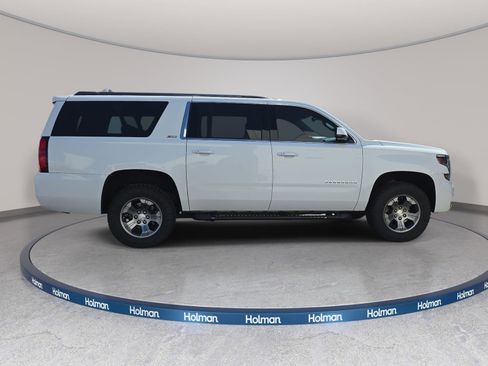Used 2017 Chevrolet Suburban LT AWD/4WD image 5