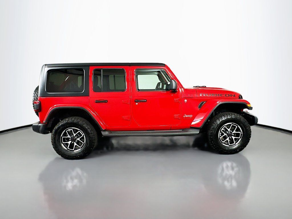 Used 2026 Jeep Wrangler Unlimited Rubicon AWD/4WD image 4