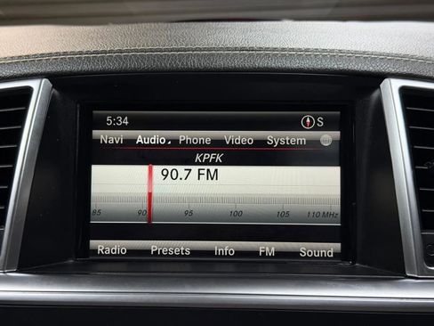 Used 2016 Mercedes-Benz GL 320 BlueTEC 4MATIC image 42
