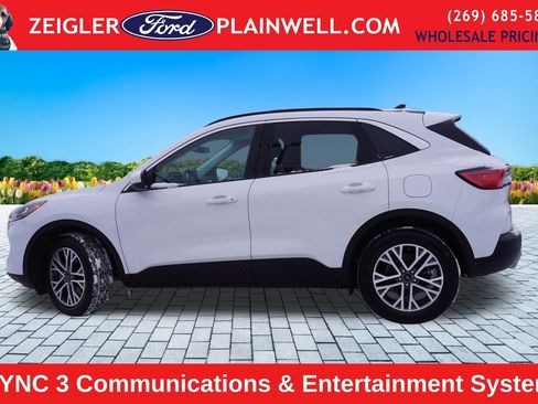 Used 2021 Ford Escape SEL image 2