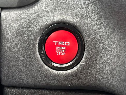 Used 2026 Toyota Tundra Platinum w/ TRD Off-Road Package AWD/4WD image 27