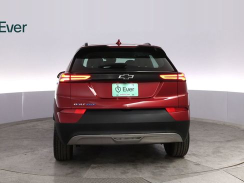 Used 2022 Chevrolet Bolt EUV LT w/ Convenience Package image 15
