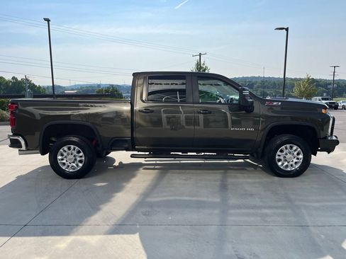 Used 2023 Chevrolet Silverado 2500 LT w/ Convenience Package AWD/4WD image 21