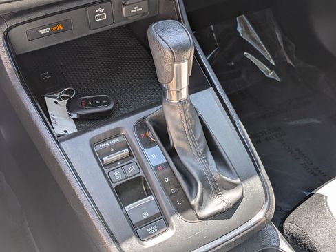 Used 2024 Honda CR-V LX image 19
